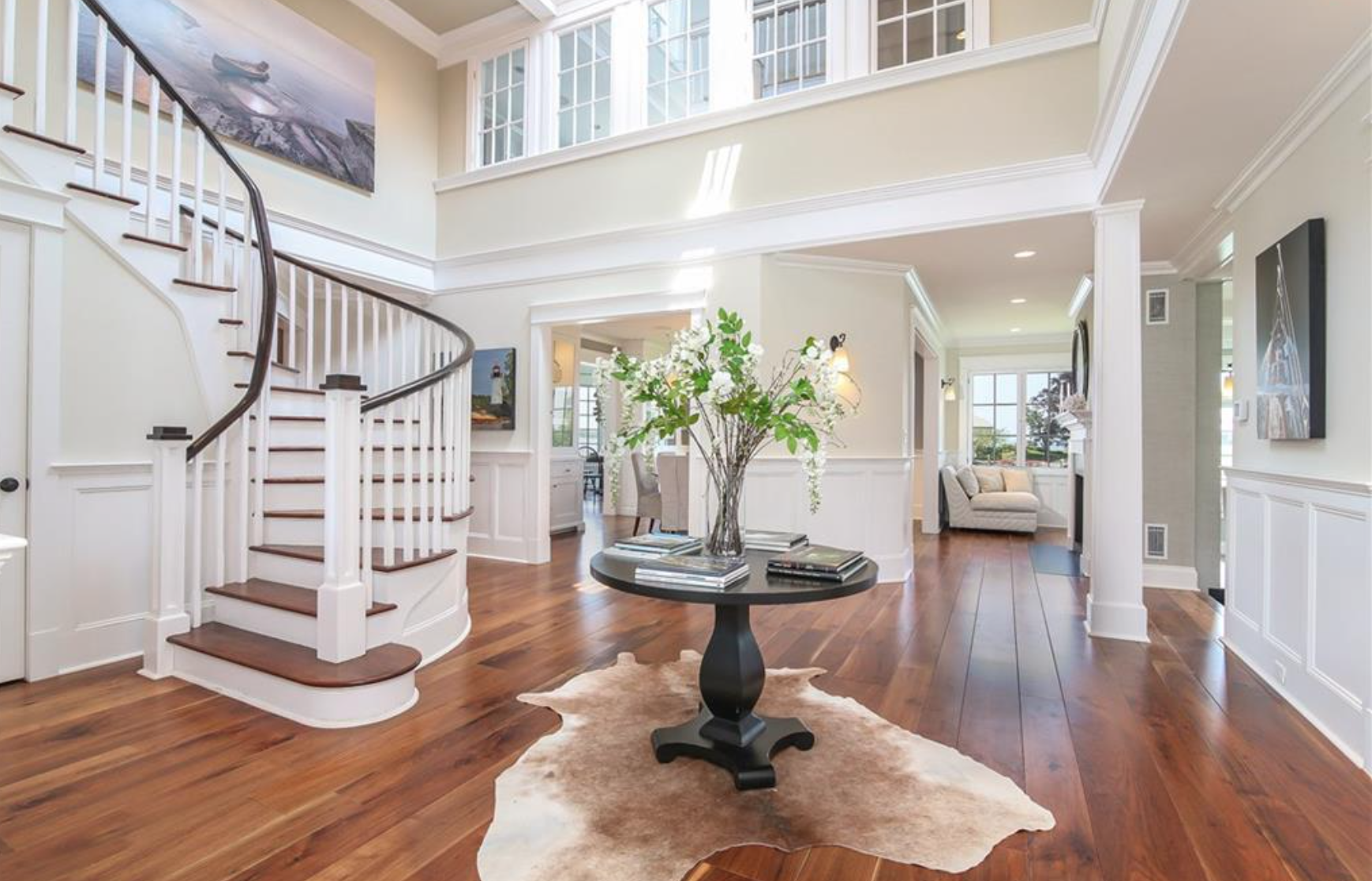 Entryway interior in 5 Pine Island in Rye, NY